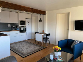 Cosy flat near Cable car and The Arctic Cathedral